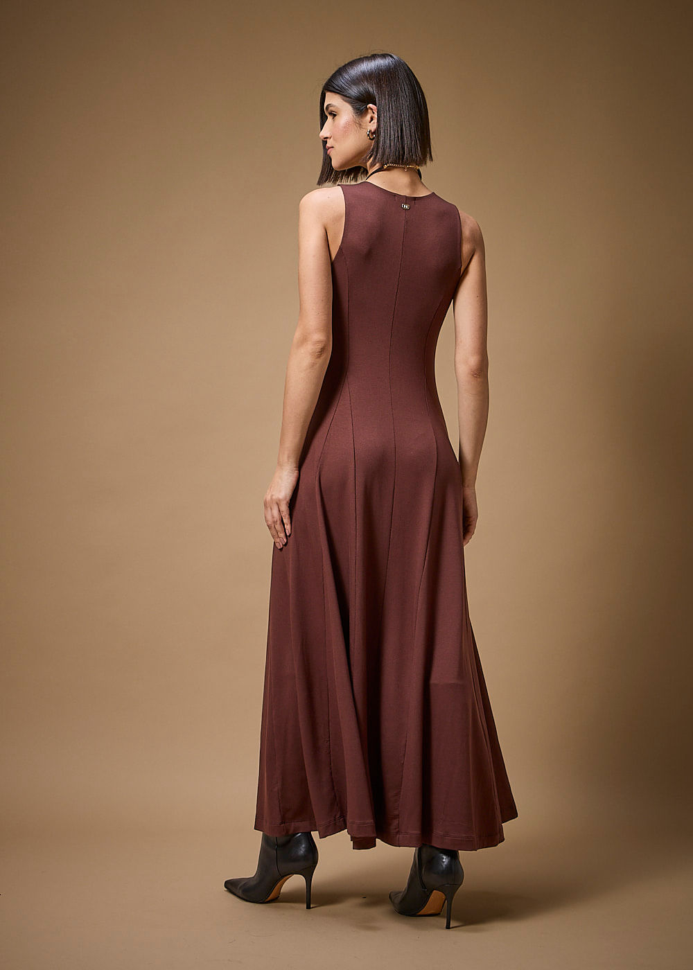 63.40.3701SOY VESTIDO LONGO REGATA COM NESGAS