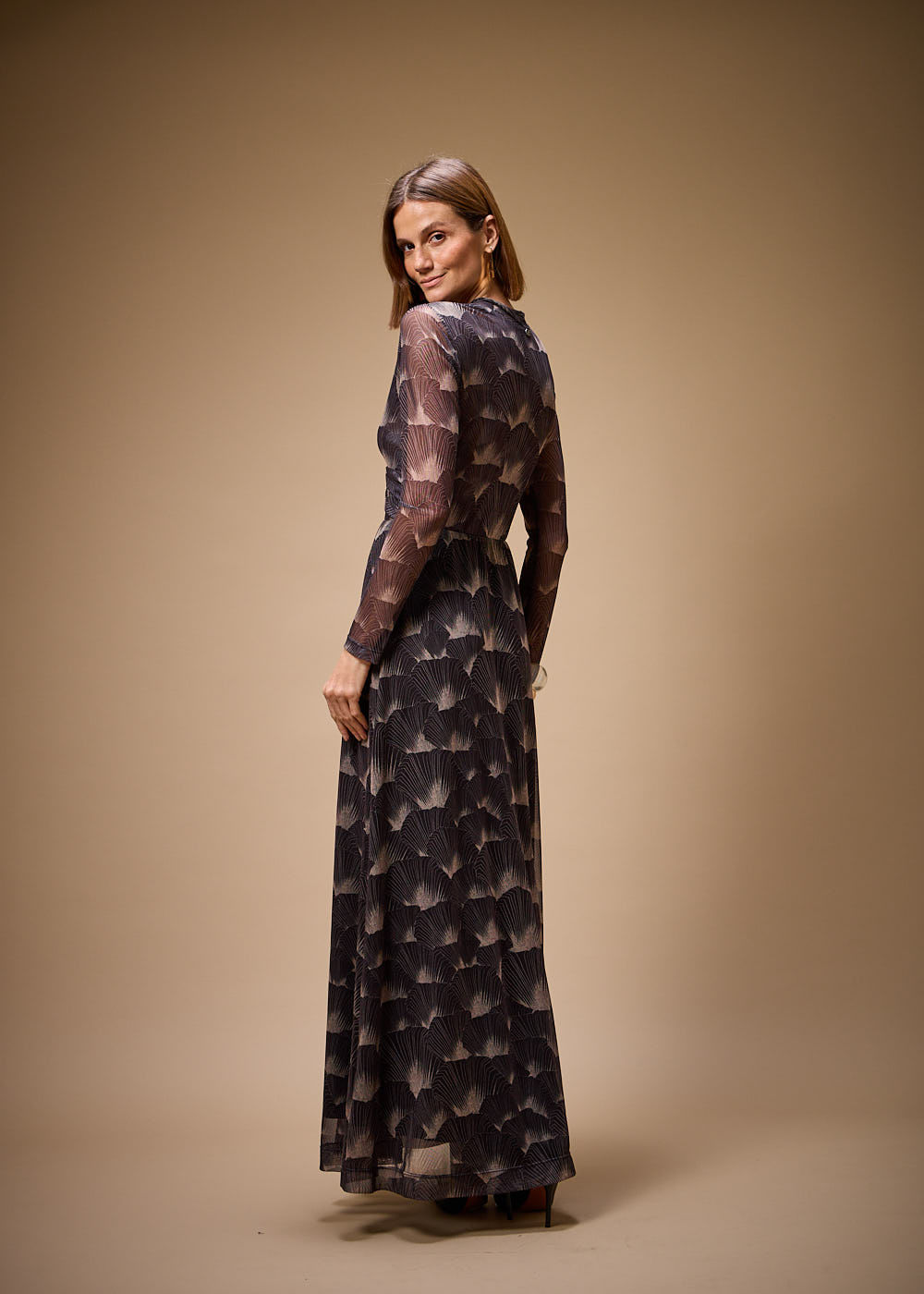 63.50.3702EST VESTIDO TULE LONGO ESTAMPA LEQUE