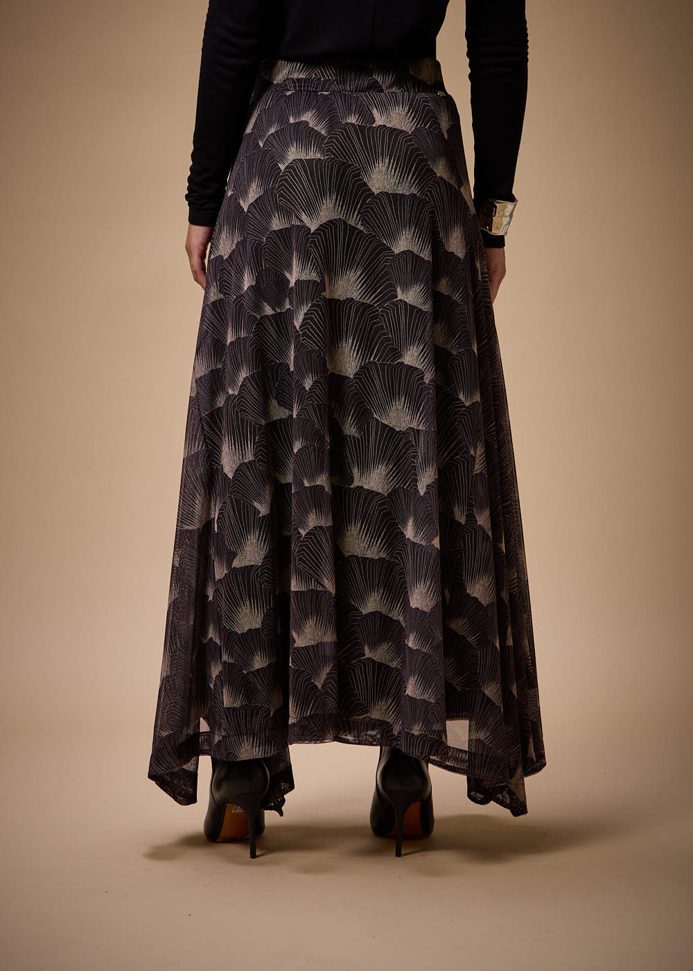 64.40.3701EST SAIA  LONGUETE EM TULE  ESTAMPA LEQUE