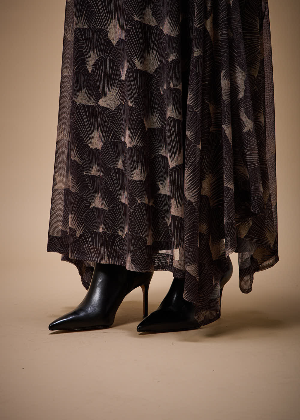 64.40.3701EST SAIA  LONGUETE EM TULE  ESTAMPA LEQUE