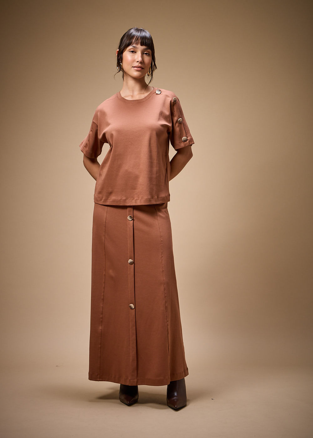 67.40.3702MSO BLUSA M/C COM BOTÕES APLICADOS