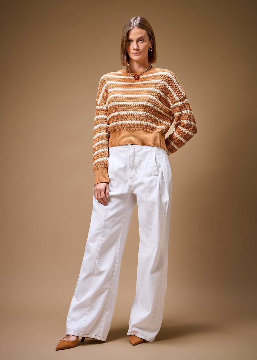 12.74.3702CRU CALÇA BALLON COM PREGAS FRONTAIS