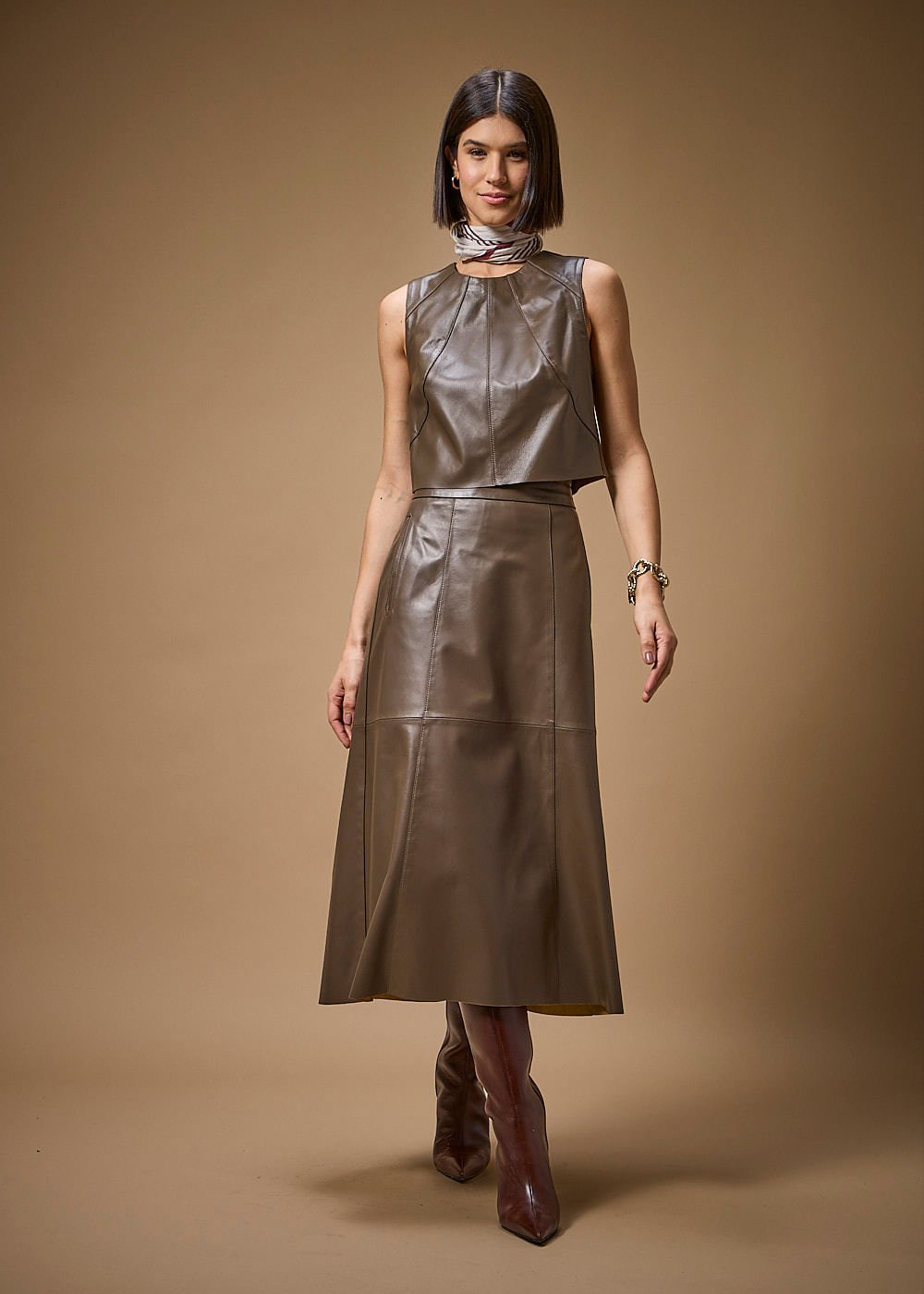 38.40.3701TUL REGATA DE COURO RECORTES - HIGHLINE