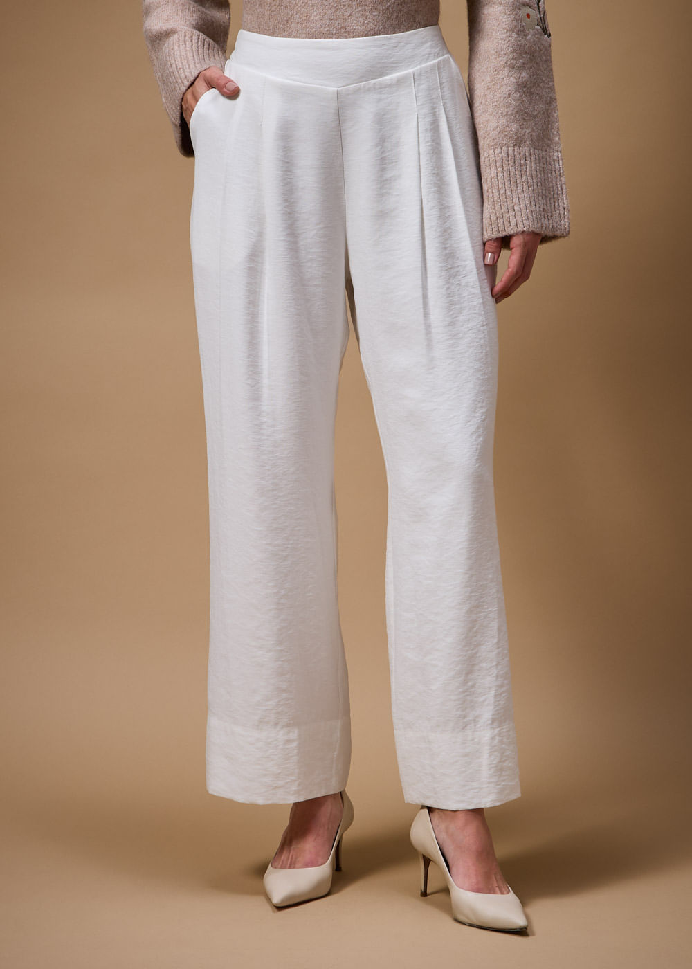 52.10.3705OFW CALÇA PANTALONA CÓS  ASSIMÉTRICO - HIGHLINE