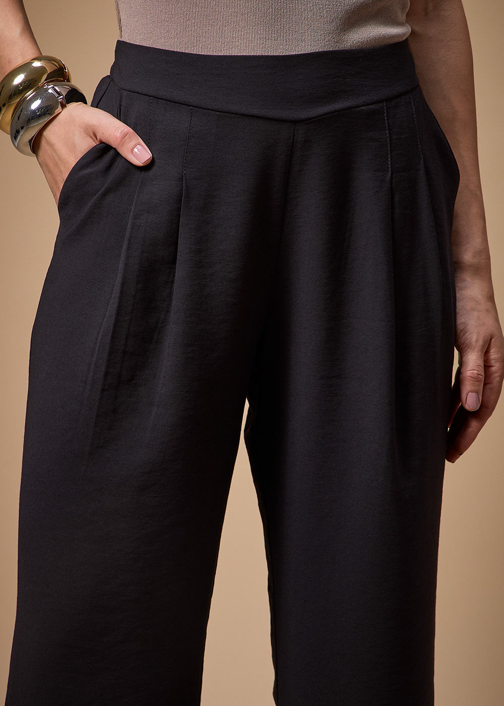 52.10.3705PTO CALÇA PANTALONA CÓS  ASSIMÉTRICO - HIGHLINE