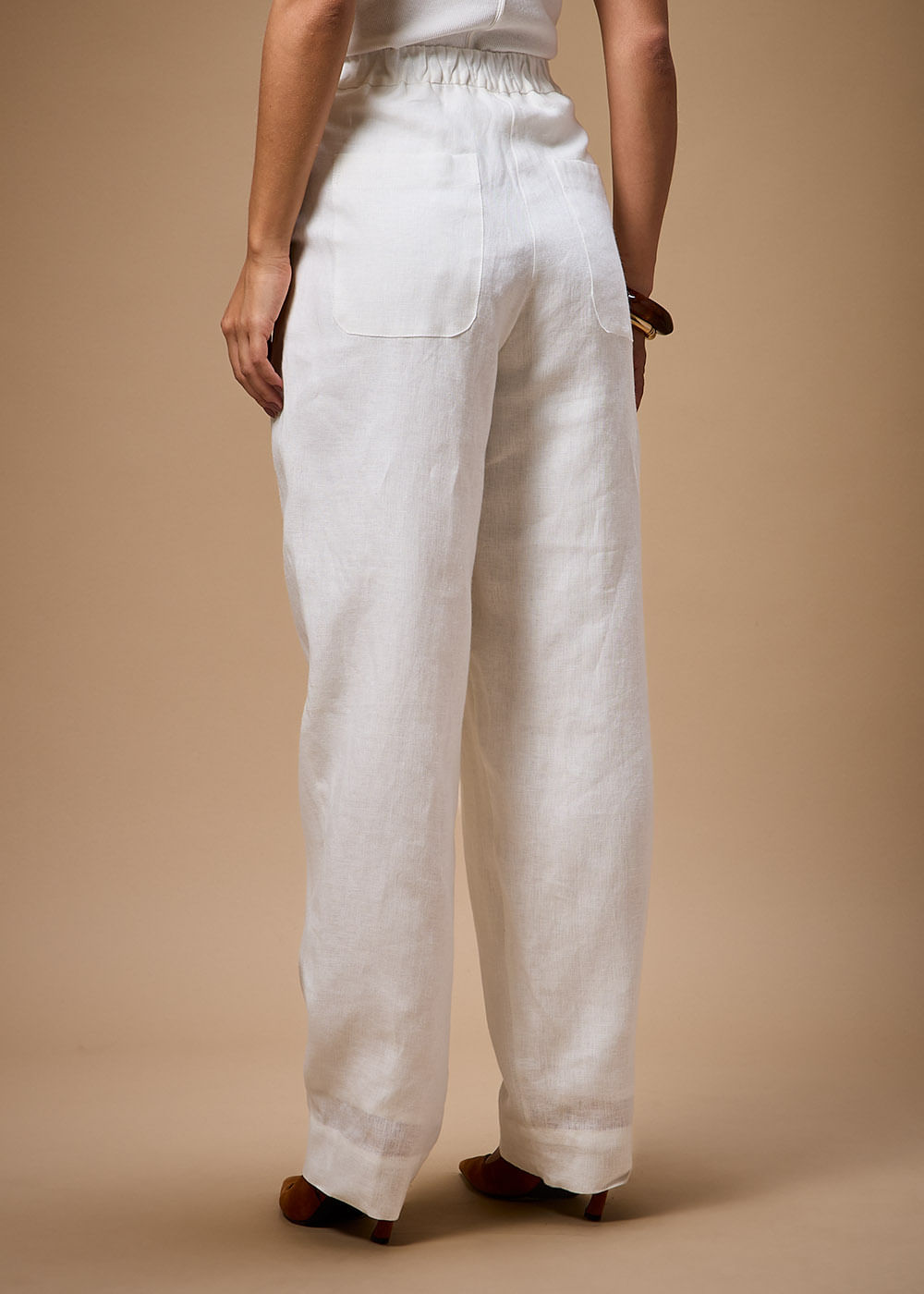 52.10.3706OFW CALÇA  BARREL PREGAS - HIGHLINE