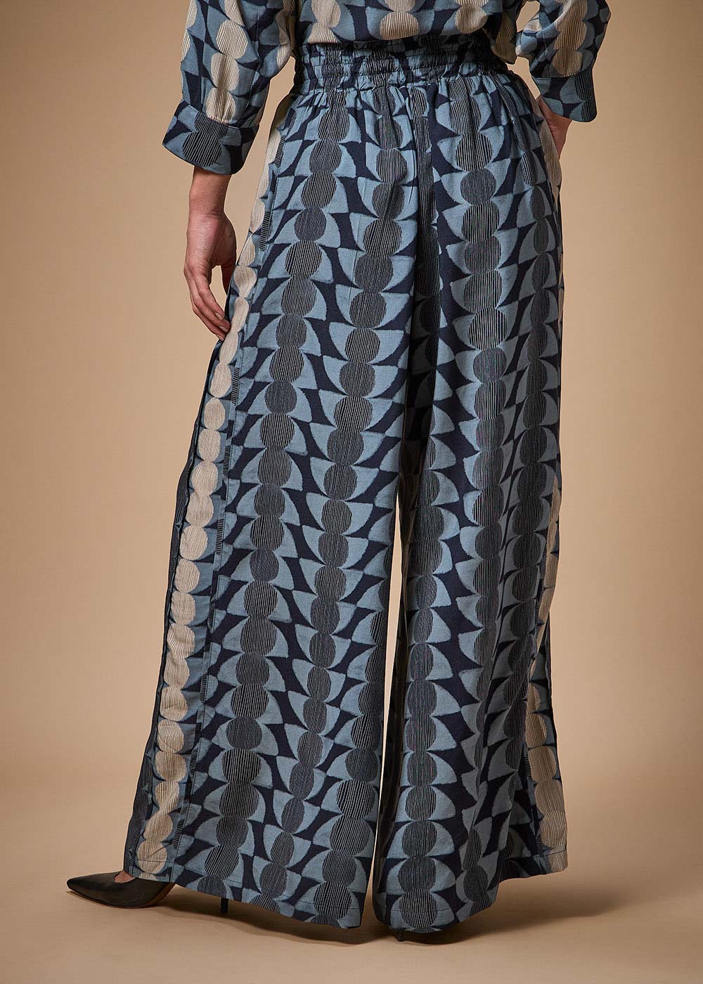 52.23.3705IKE CALÇA PANTALONA DETALHADA ESTAMPA TSUKI