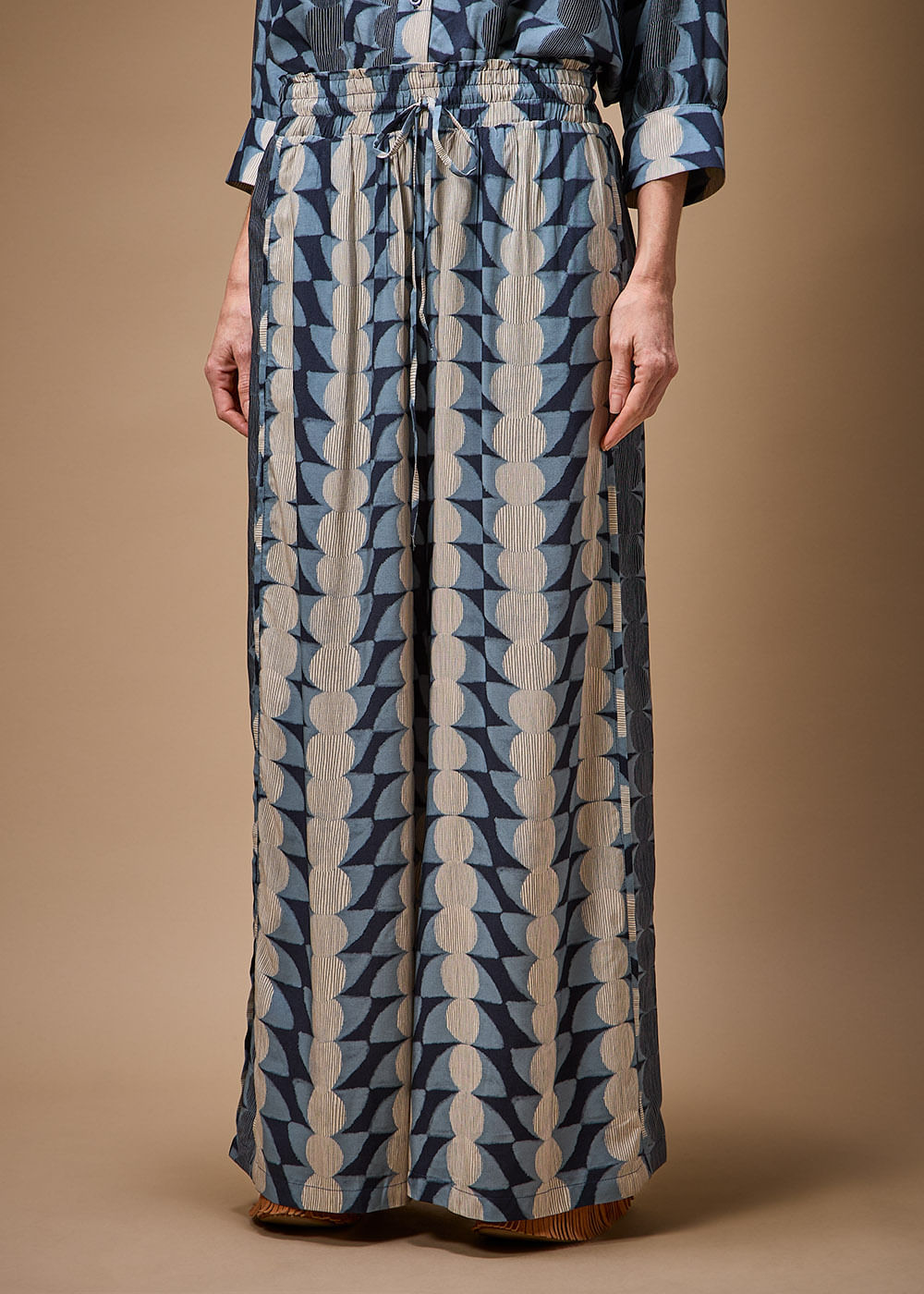 52.23.3705OFW CALÇA PANTALONA DETALHADA ESTAMPA TSUKI