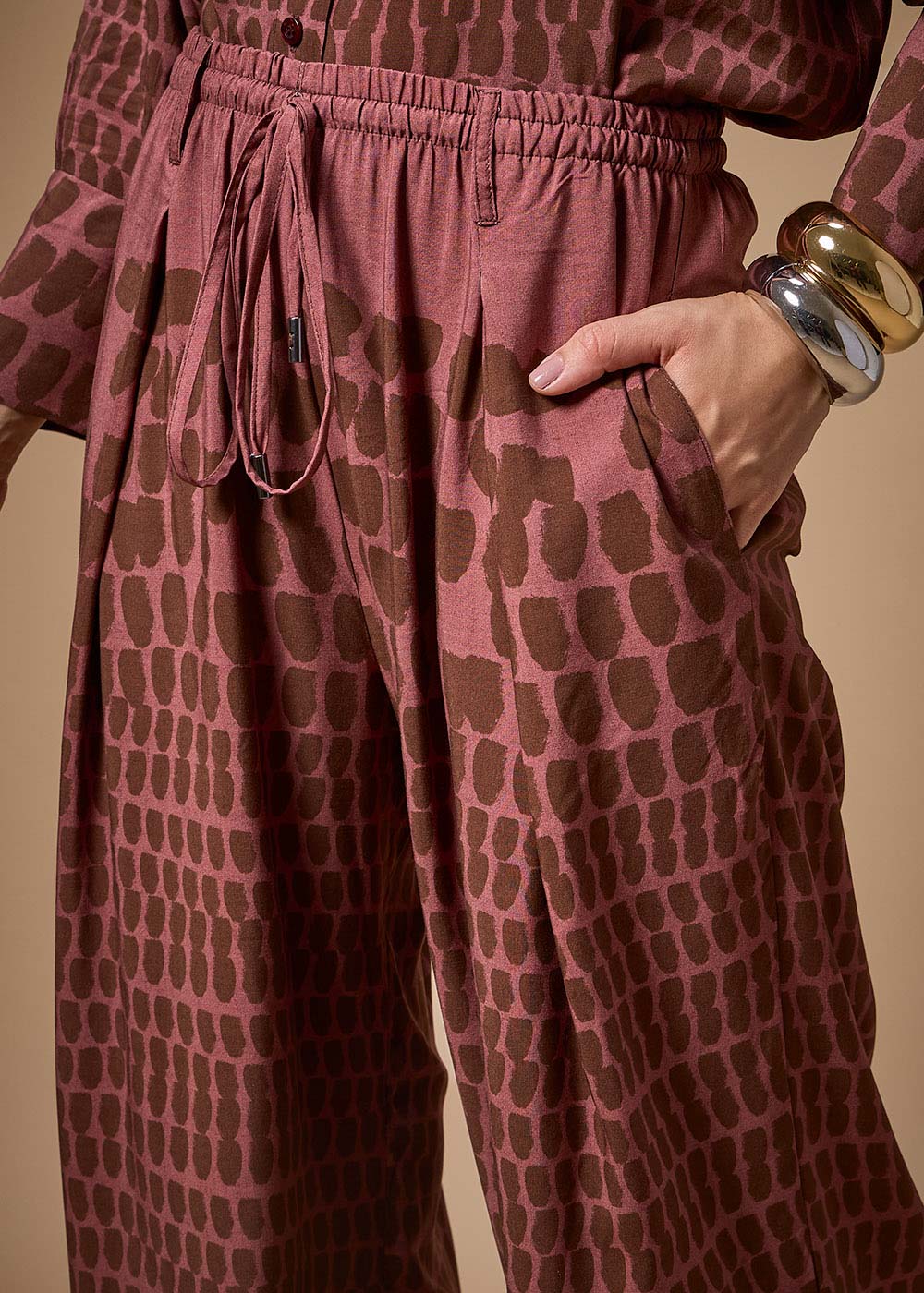 52.23.3708UME CALÇA PANTALONA DETALHADA ESTAMPA CHAWAN