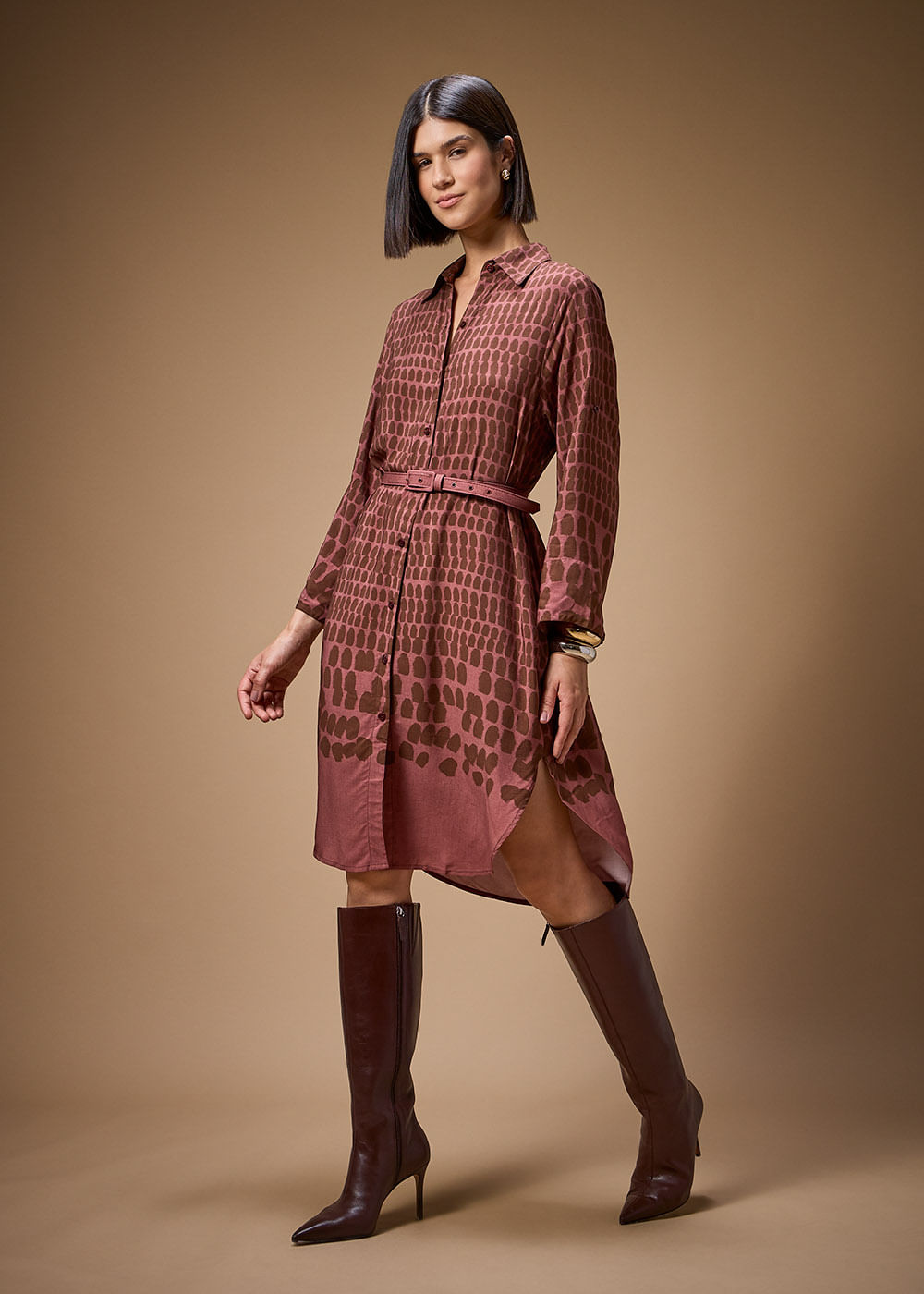 53.24.3702UME CHEMISE ALONGADO C/ CINTO ESTAMPA CHAWAN