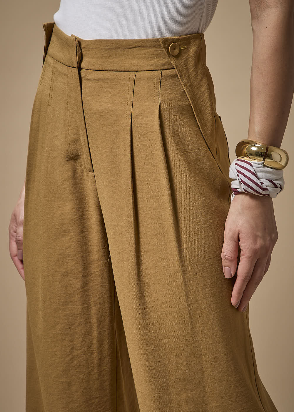 22.23.3707CAM CALÇA PANTALONA ALFAIATARIA DETALHADA