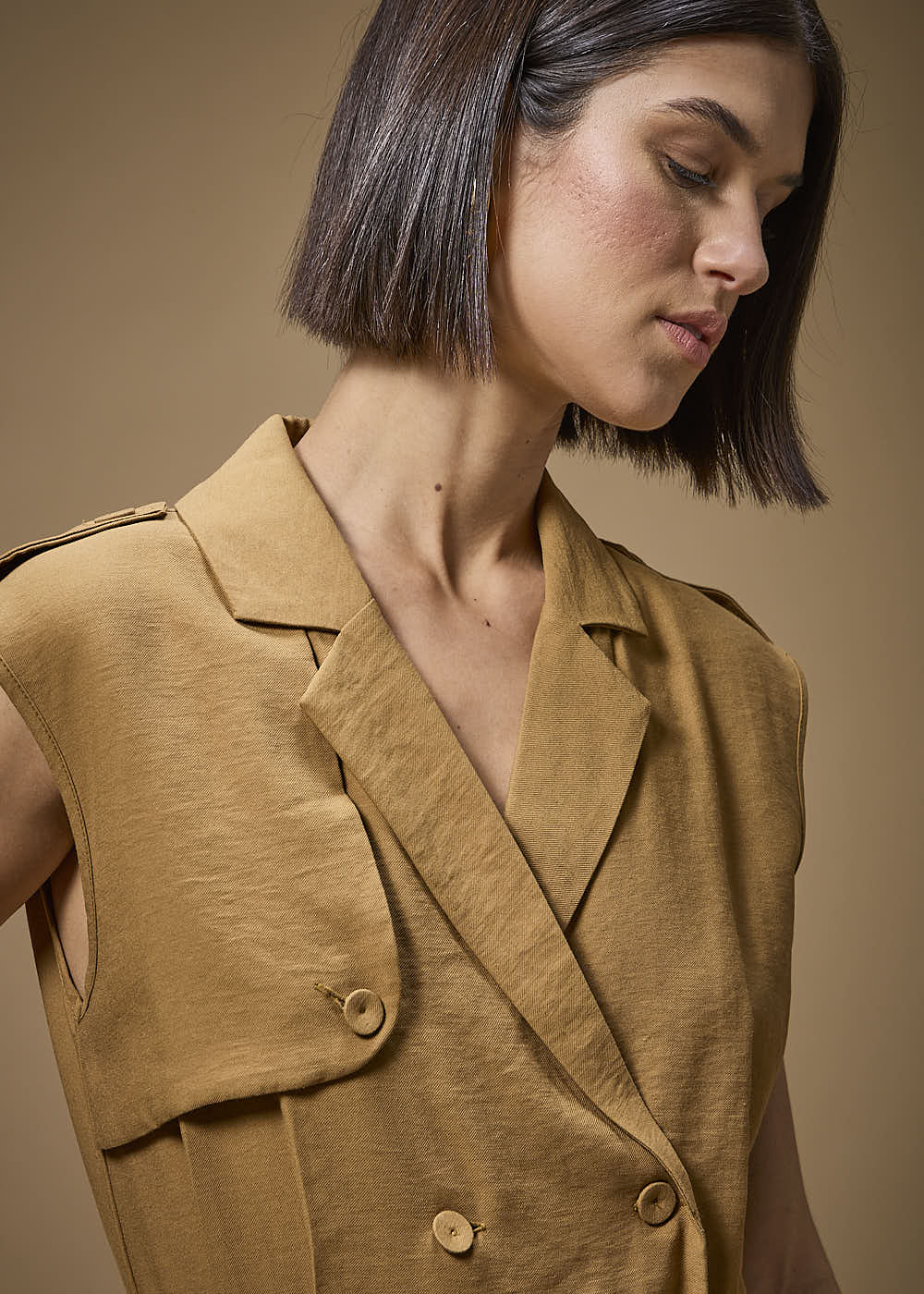 23.80.3703CAM MACACÃO ALFAIATARIA DETALHADO