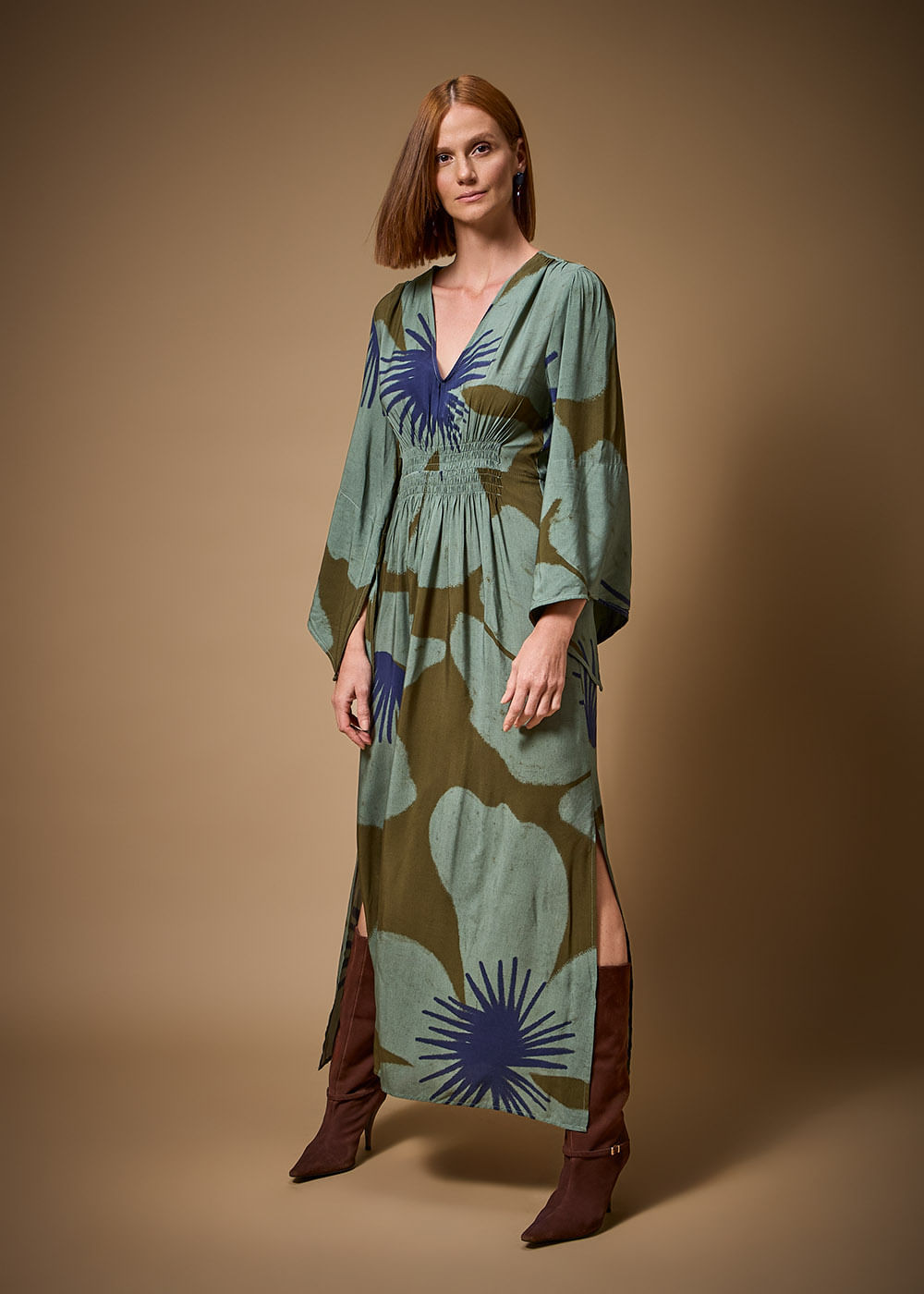 53.53.3709BON VESTIDO LONGUETE DETALHADO ESTAMPA HANA