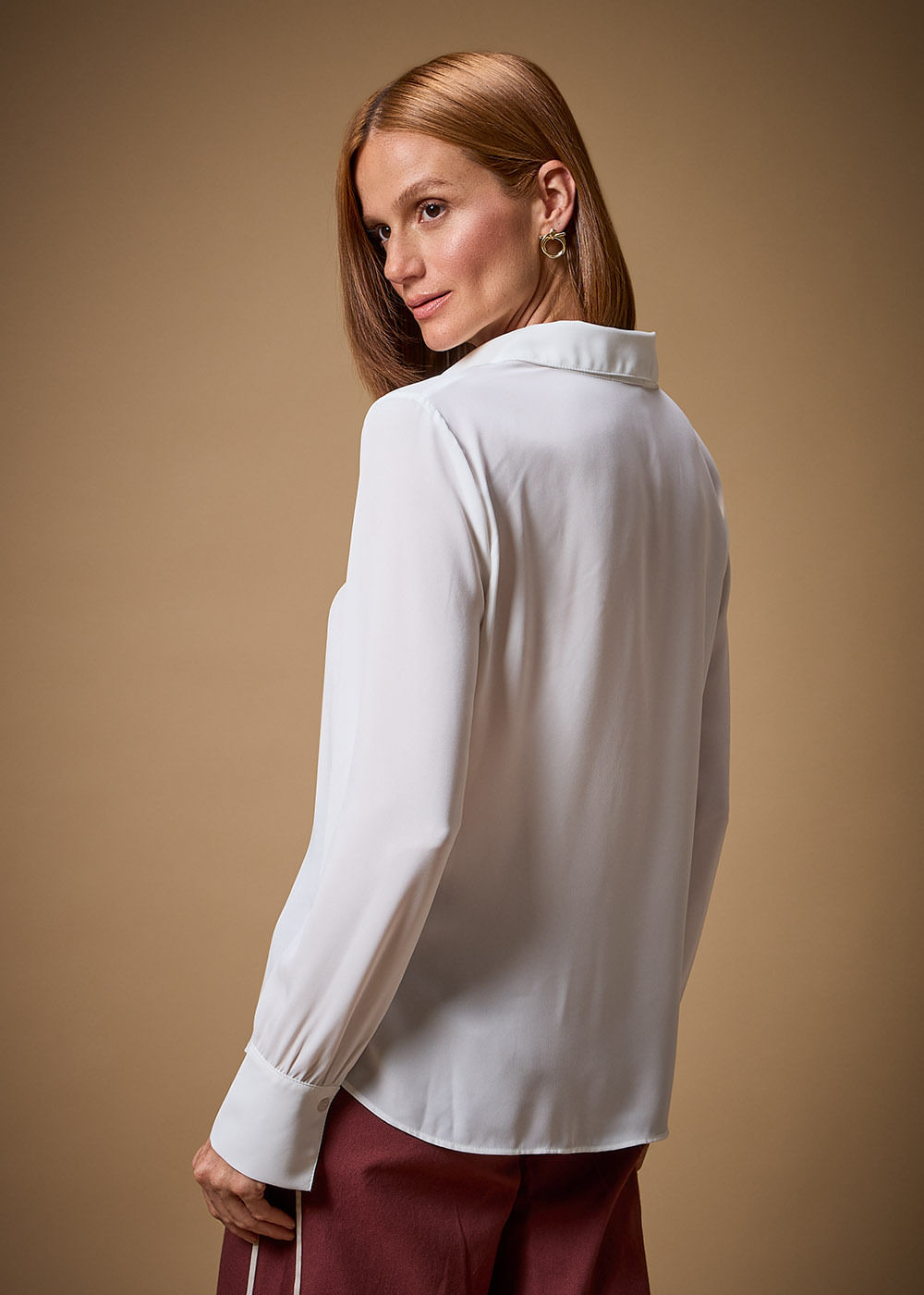 56.40.3710OFW BLUSA M/L GOLA TRADICIONAL CHIFFON