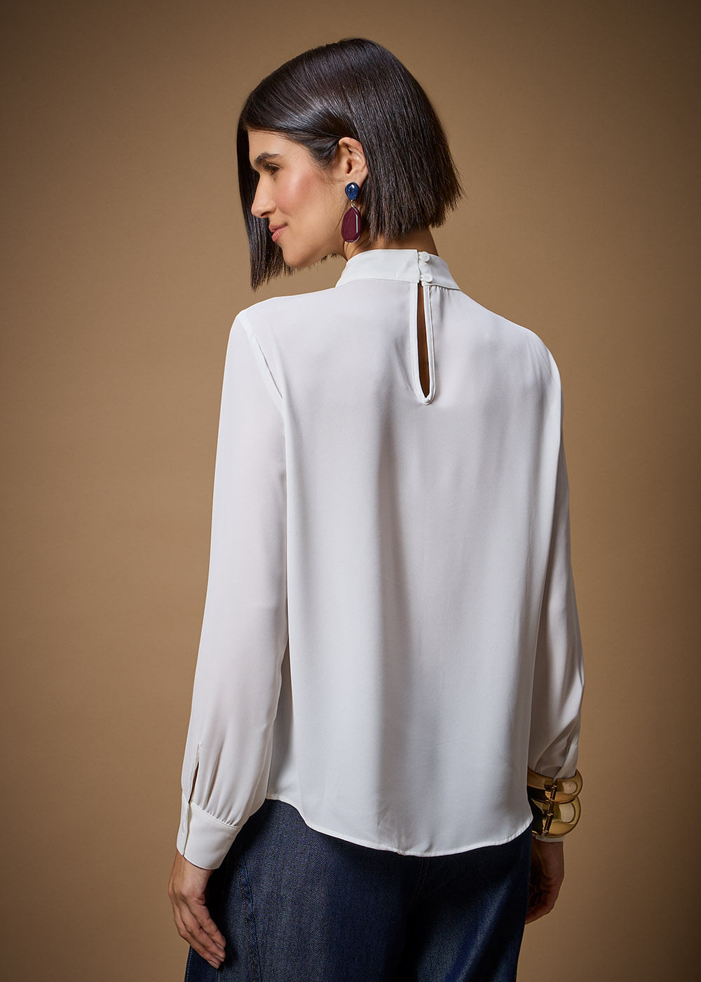 56.40.3711OFW BLUSA M/L GOLA ALTA CHIFFON