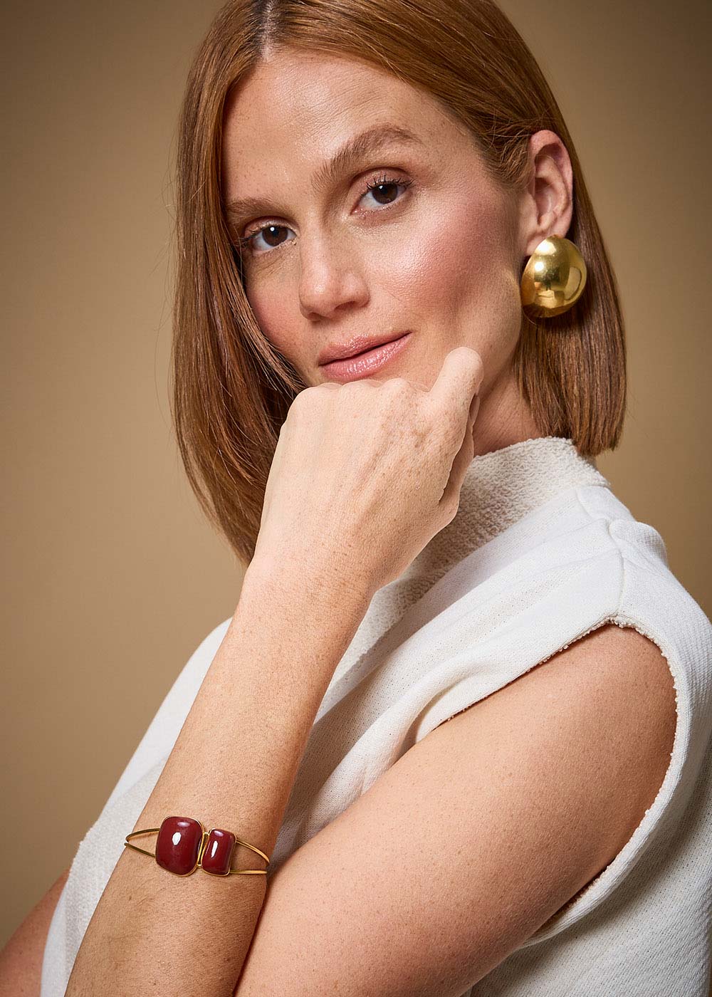 75.10.3705DOU PULSEIRA COM PINGENTE RESINADO