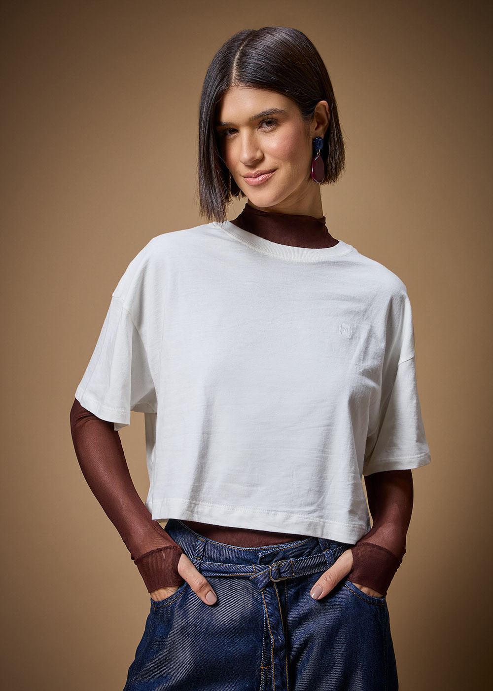 67.40.3708OFW BLUSA M/C DETALHE BORDADO