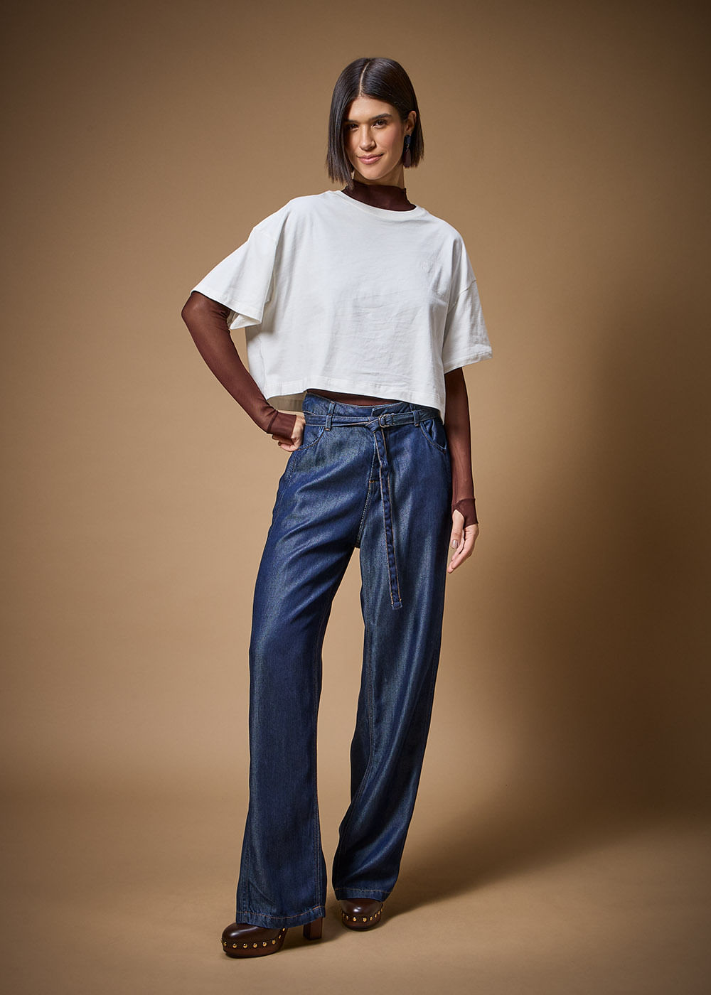 67.40.3708OFW BLUSA M/C DETALHE BORDADO