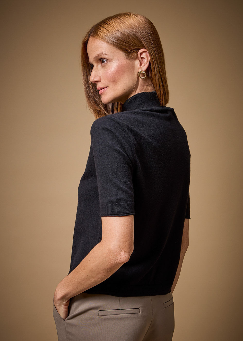 47.40.3701PTO BLUSA DE TRICOT LIGHT M/C GOLA ALTA