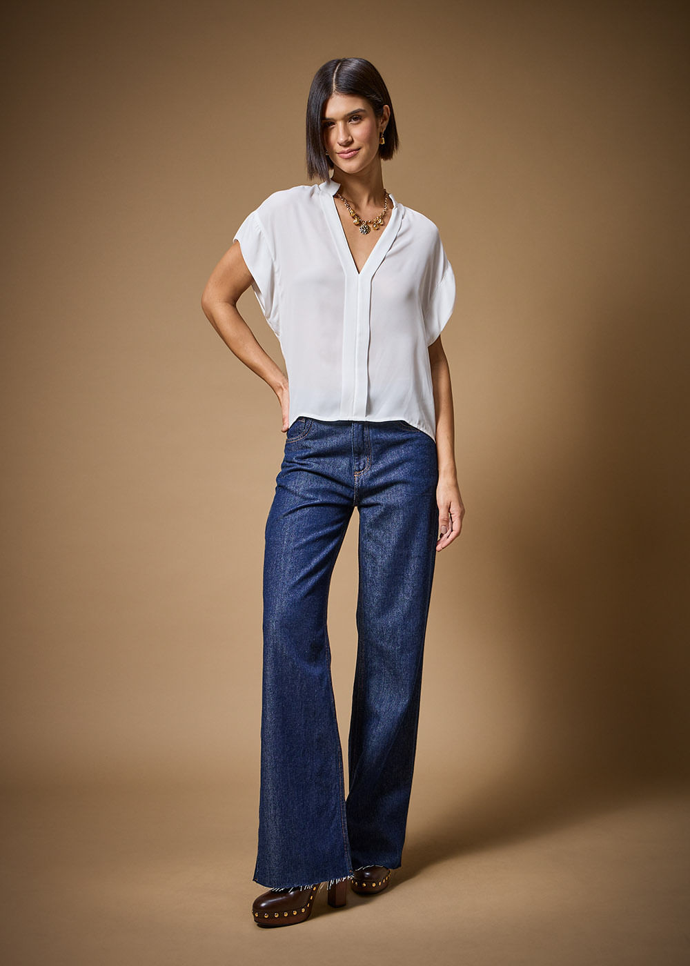 57.40.3708OFW BLUSA CHIFFON GOLA PADRE M/C