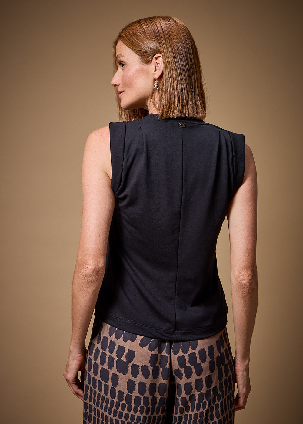 68.40.3705PTO REGATA PREGAS DETALHE DE RIBANA