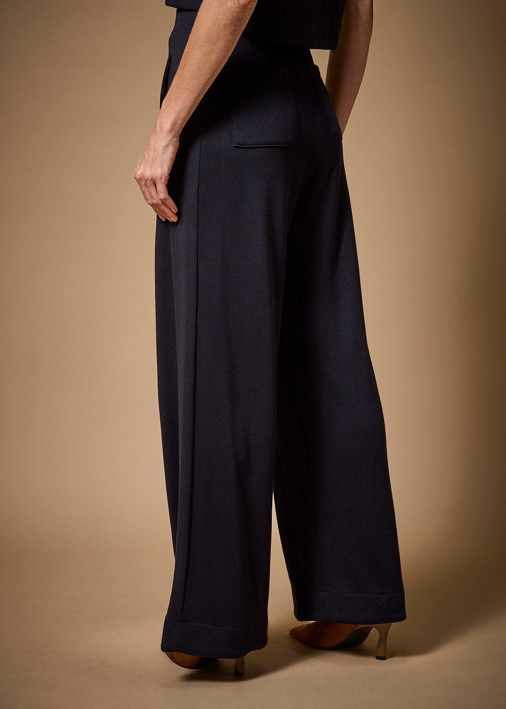 62.30.3711PTO CALÇA RETA DE MALHA