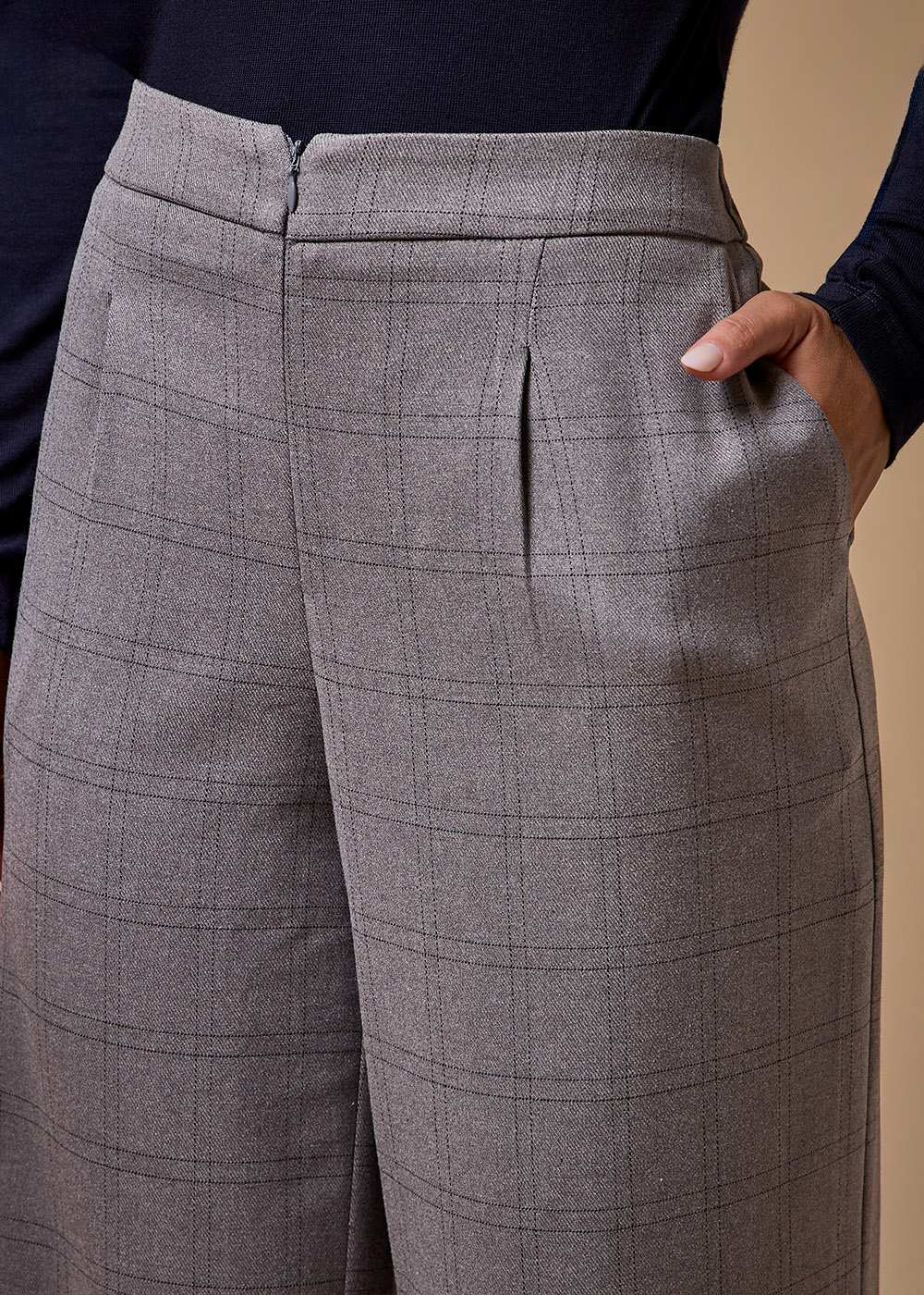 22.21.3706CIN CALÇA  RETA XADREZ