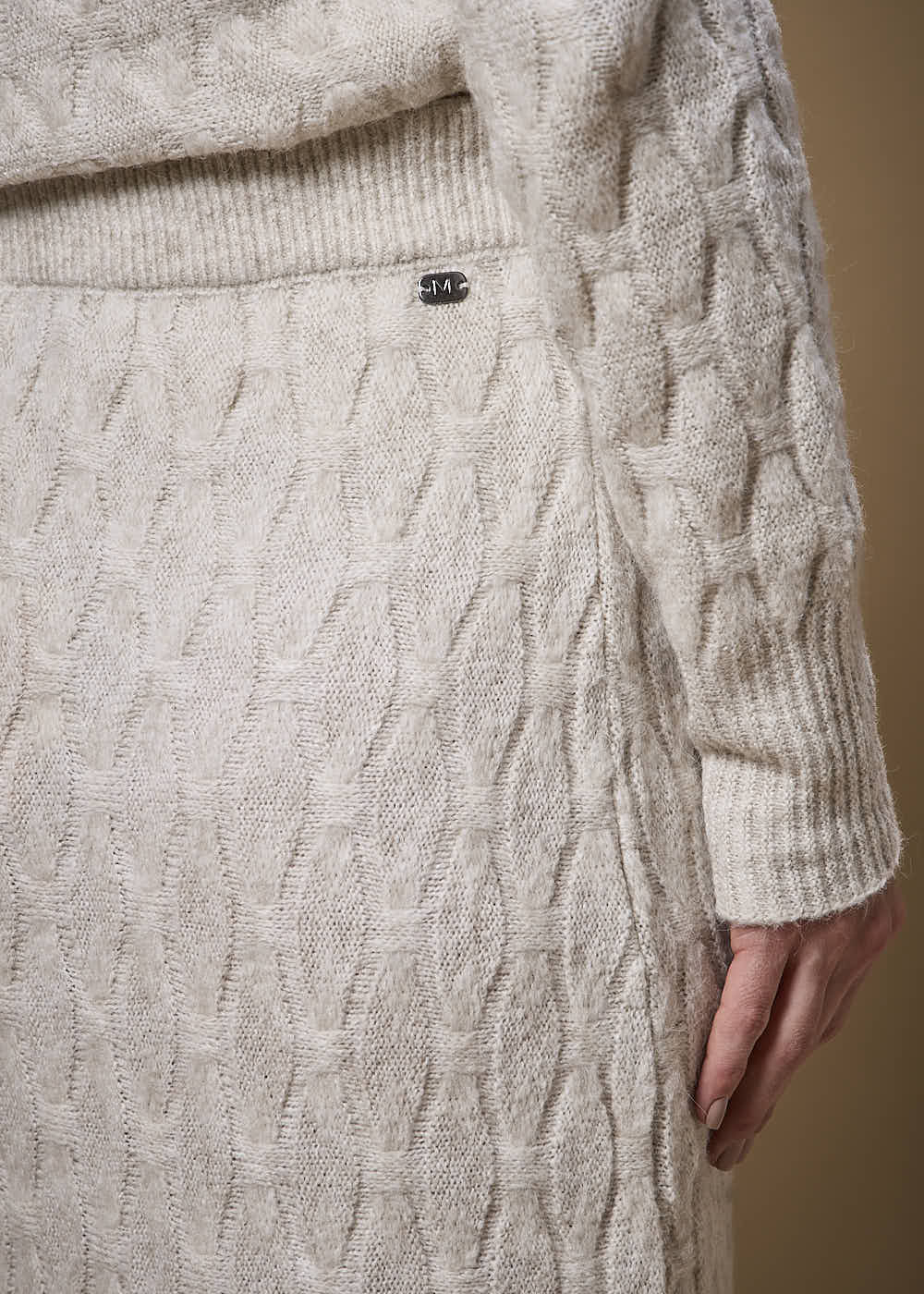44.20.3705OFW SAIA TRICOT PONTO SANFONA - CÁPSULA X